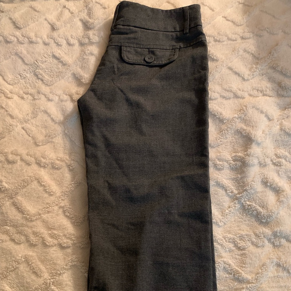 Gray capris